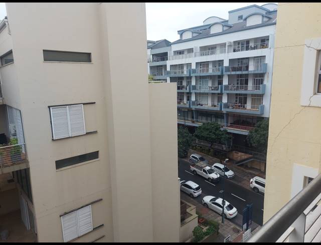 1 BEDROOM APARTMENT TO LET IN UMHLANGA RIDGE